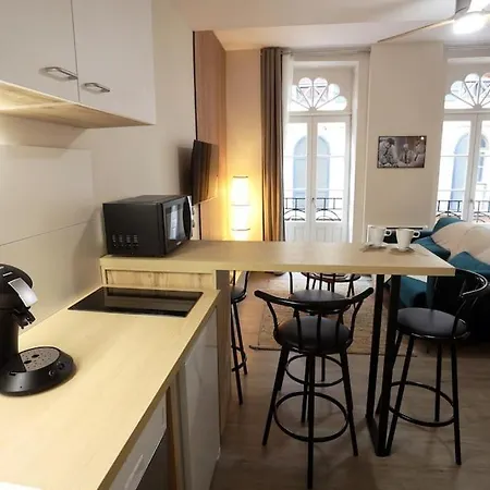 Lägenhet Chez Juliette, Proche Place Nationale Avec Parking